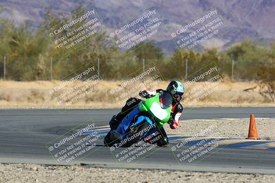 media/Jan-09-2022-SoCal Trackdays (Sun) [[2b1fec8404]]/Turn 6 (1035am)/